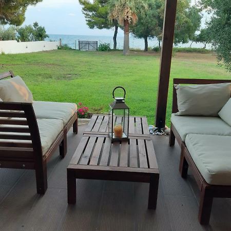 Seafront Villa Joan Неа Скиони Екстериор снимка