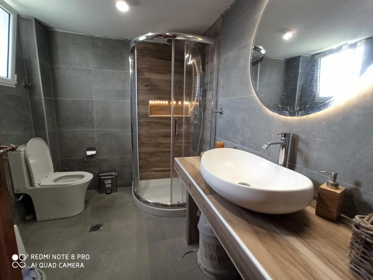 Seafront Villa Joan Неа Скиони Екстериор снимка